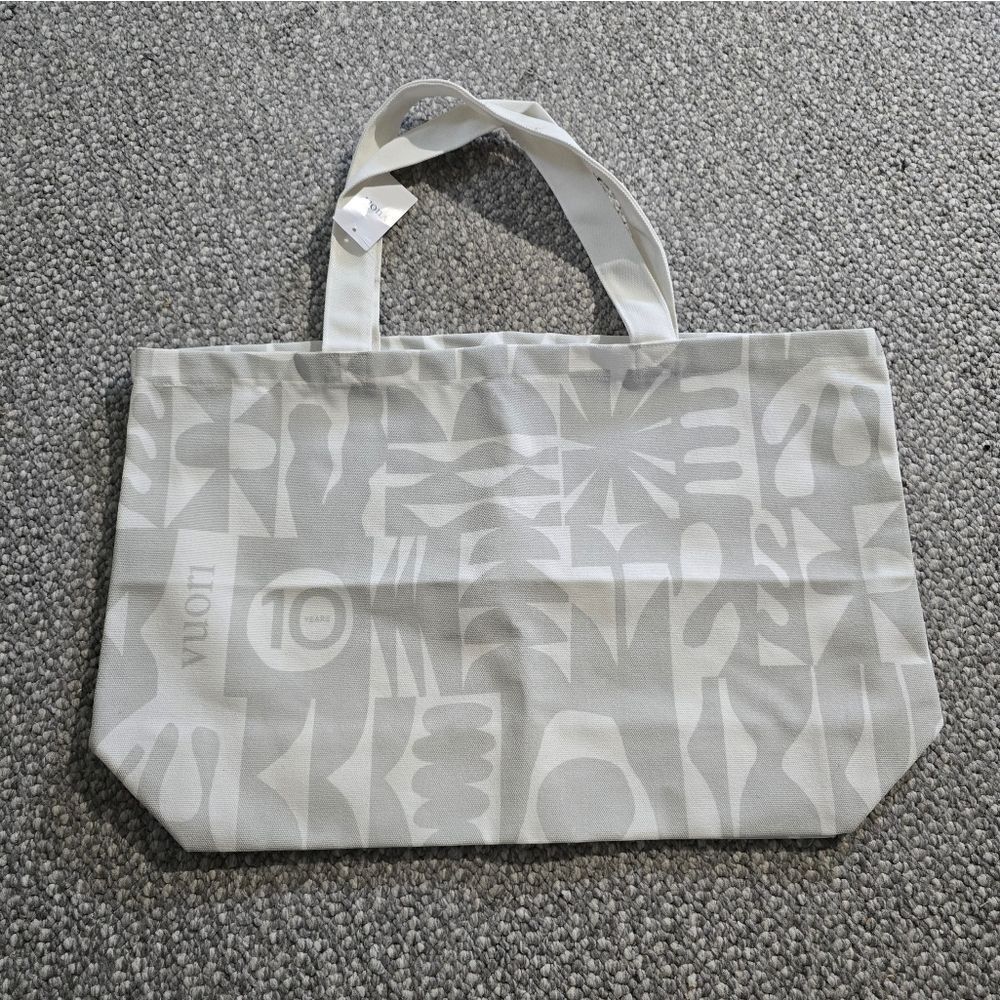 VUORI NWT canvas Tote & Pouch